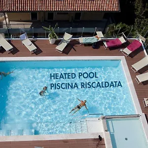 hotel-tropical-lido-di-jesolo.hotelinveneto.com/